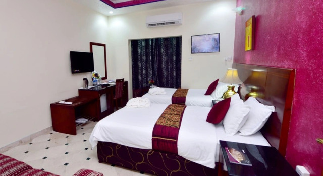 Двухместный номер Deluxe с балконом Al Bahjah Hotel