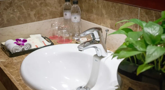 Номер Deluxe Hanoi E Central Luxury Hotel