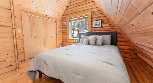 Goldilocks Cabin - Real Log Style Cabin, Premium Location, Close To Bear Mountain With Hot Tub! 2 Bedroom Cabin, Rezerwuj Dom wakacyjny Big Bear Lake Stany Zjednoczone