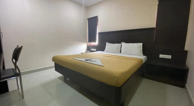 Mapple Leaf Resort