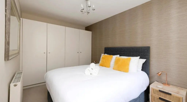 ALTIDO Splendid 1-BR Flat near Edinburgh Castle, Забронировать Отель Эдинбург Midlothian, рядом с Scottish Widows Bank Plc