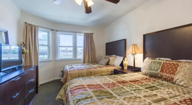 Gulfpoint Condominium A1214, Rezerwuj Hotel Hotele w Padre Island z parkingiem, Parking