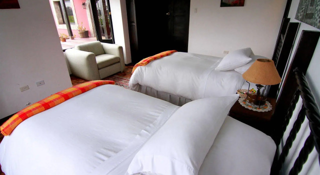 Hacienda Hato Verde, Prenota Bed & breakfast Hotel a Cotopaxi con parcheggio, Parcheggio
