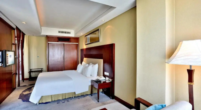 Люкс Ramada Plaza Yiwu