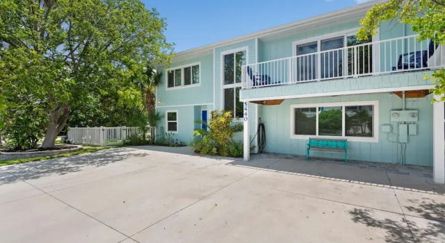 Big Blue Beach House, Забронировать Дом для отпуска Отели Fort Myers Area с парковкой, Парковка
