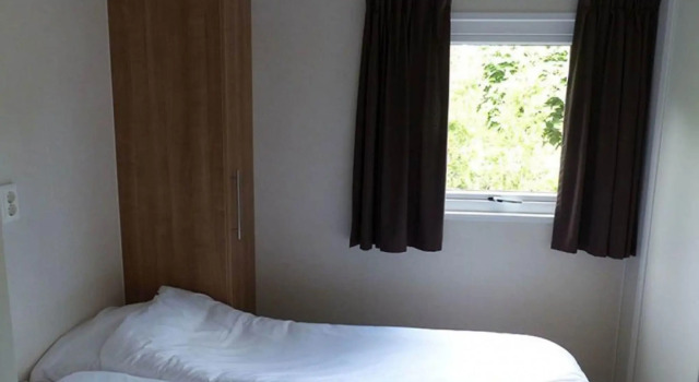 Chalet in Holiday Park With Private Terrace