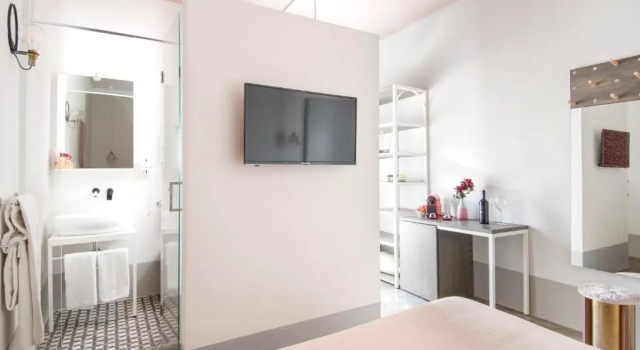 Студия с балконом Fico! Apartments by MONHOLIDAY