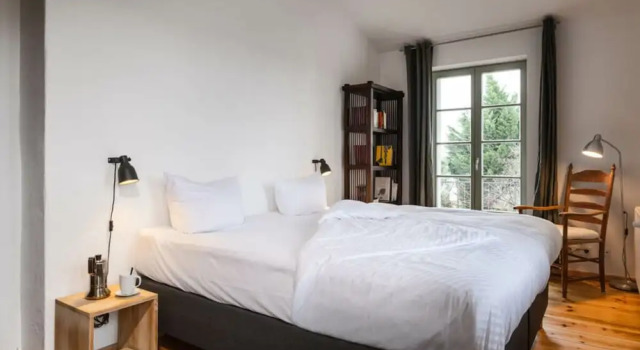 Holiday Apartment on the Upper Floor, Buchen Sie Ferienwohnung Werder 