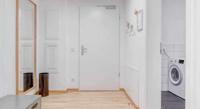 Люкс c 1 комнатой с балконом и с видом на внутренний двор Limehome Dresden Wallstraße - Digital Access