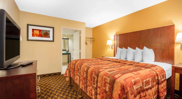 Days Inn and Suites Little Rock Airport, Boek Motel Hotels in Missouri met zwembad, Zwembad