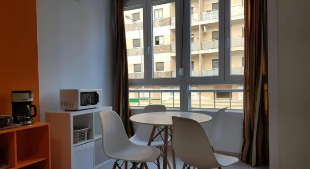 Apartamento Silvia, Забронировать Апартаменты/квартира Отели Торремолинос с парковкой, рядом с Культурный центр им. Пабло Руиса Пикассо, Парковка