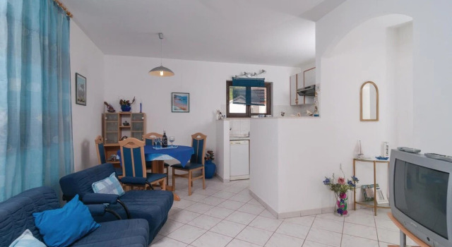 Awesome Apartment in Supetar With 2 Bedrooms and Wifi, Prenota Appartamento San Pietro di Brazza 