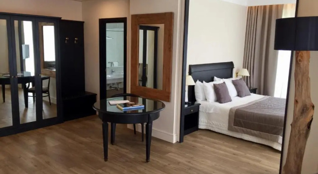 Люкс Hotel Touring