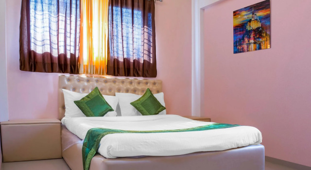 Treebo Naunidh Suites, Забронировать Отель Отели штата Махараштры 3 звезды, 3*
