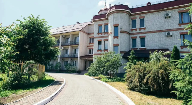 Borisfen Hotel, Rezervovat Hotel Desnjanskyj Kyjev