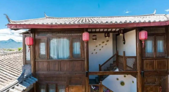 Lijiang Yilian Youmeng Inn, Забронировать Отель Лицзян Юньнань, рядом с Улица Сквер-стрит Древнего города Даянь