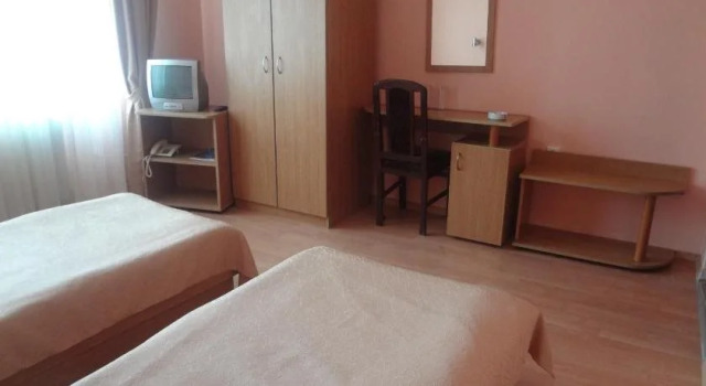 Paradise Hotel, Book Hotel 3-stjernede hoteller i Haskovo, 3*