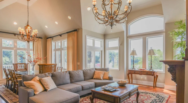 Large Home On Private Peninsula With Hot Tub + Sauna! 4 Bedroom Home, Reserva ahora Hotel Gadsden Alabama