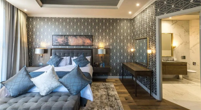 Апартаменты Mayfair Hotel