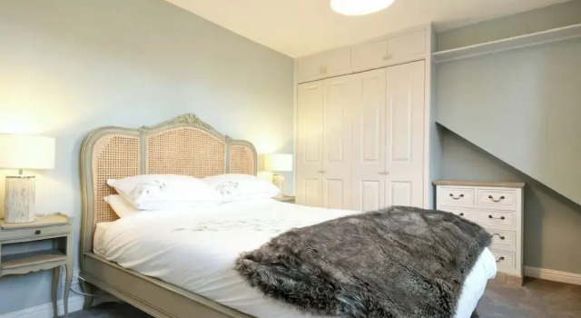 East Farm Croft, Забронировать Фермерский дом Отели Эмблтон с парковкой, рядом с Гольф-клуб Dunstanburgh Castle, Парковка