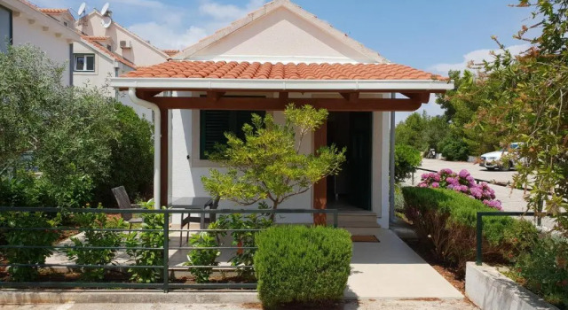 Студия Apartment Milna - with Swimming Pool & Amazing Seaviews, above Bijaka Beach