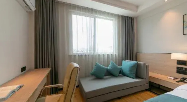 Suite Guofang Hotel