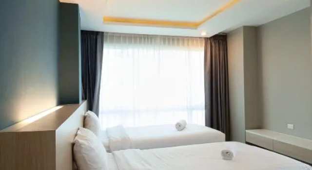 Семейный люкс с балконом Wisdom Hotel & Residence