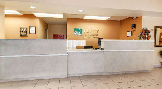 Quality Inn & Suites Hattiesburg North, Забронировать Отель Отели Хаттисберг 4 звезды, рядом с Lake Terrace Convention Center, 4*