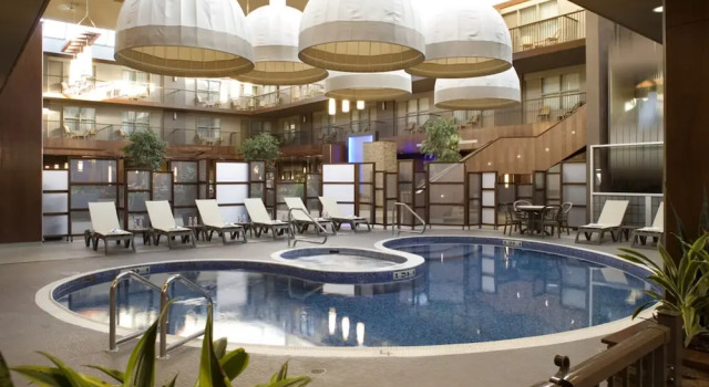 Standard Vierer Familie Zimmer Delta Hotels by Marriott Calgary South
