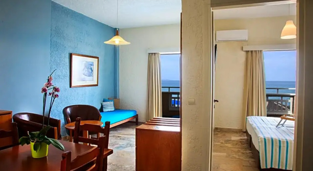 Семейный номер Standard c 1 комнатой с видом на море Sunset Beach Hotel