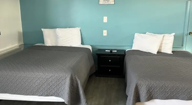 Четырёхместный номер Deluxe Nautical Motel