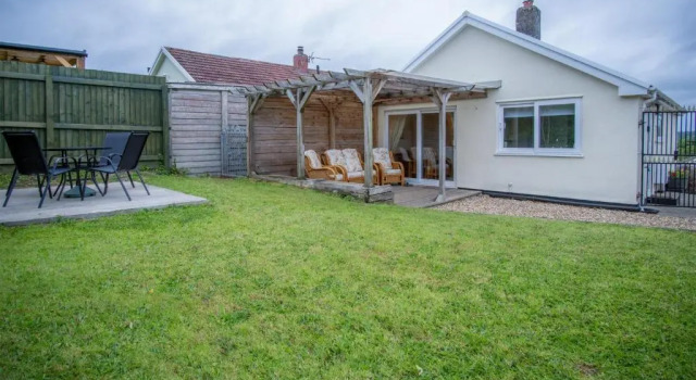 Seawinds - 2 Bedroom Bungalow - Pentlepoir
