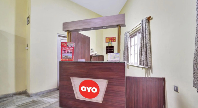 OYO Flagship 70388 R A Homestay, Prenota Hotel Calcutta 