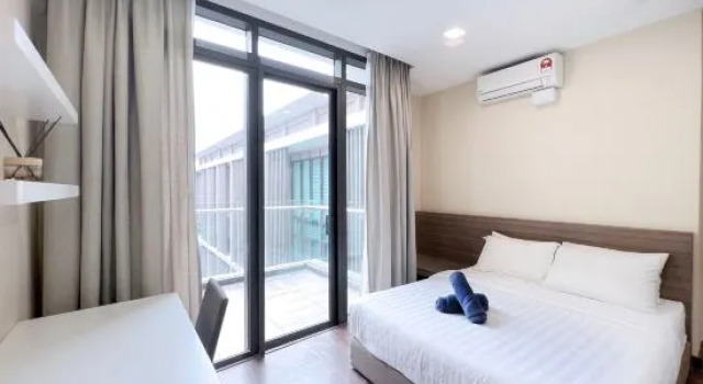 Люкс с 2 комнатами с видом на море KWEN Suites - City Centre Riverson Soho 2BR l Studio