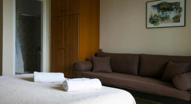 Irena Studios & Apartments, Забронировать Апартаменты/квартира Отели Свороната с парковкой, Парковка
