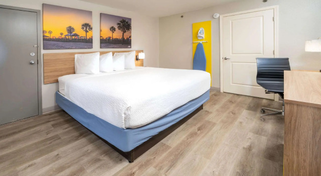Двухместный номер Standard Days Inn by Wyndham Atlanta Stone Mountain