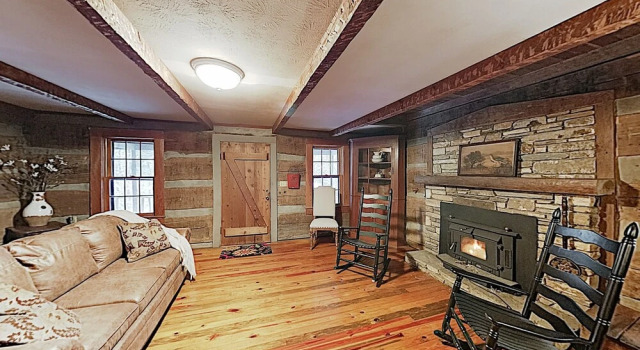New Listing! Authentic Escape Near Asheville 3 Bedroom Home, Book Hotel Fletcher North Carolina