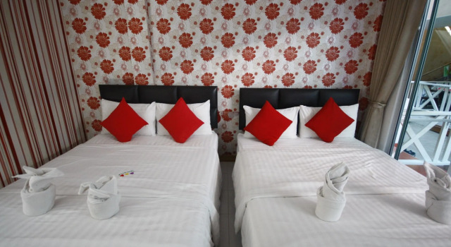 Tawaen Beach Resort