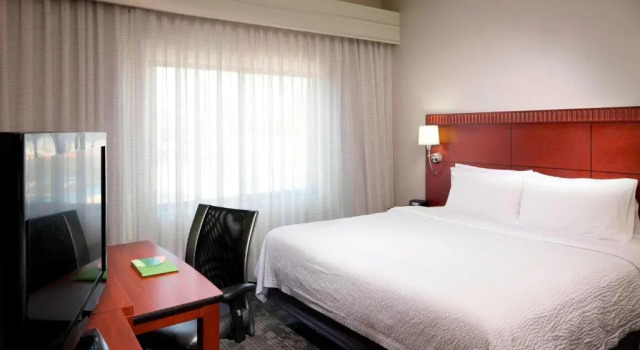 Люкс Courtyard by Marriott Brownsville