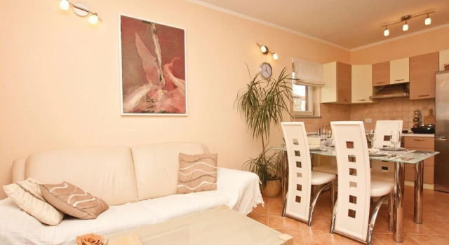 Nice Home in Porec With Wifi and 2 Bedrooms, Забронировать Отель Пореч Poreč Riviera, 3* 4*