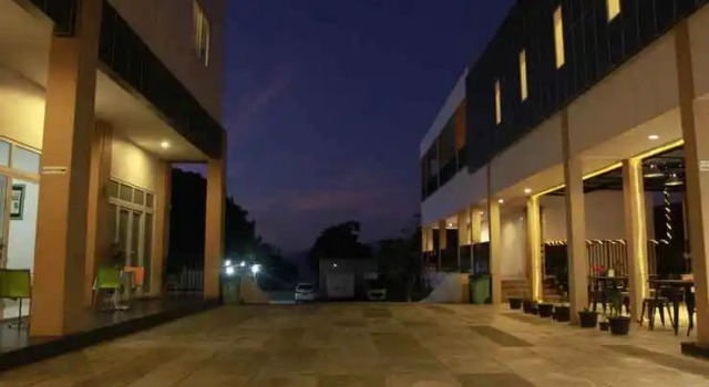 Mutiara Balige Hotel, Rezerwuj Hotel Balige Sumatra