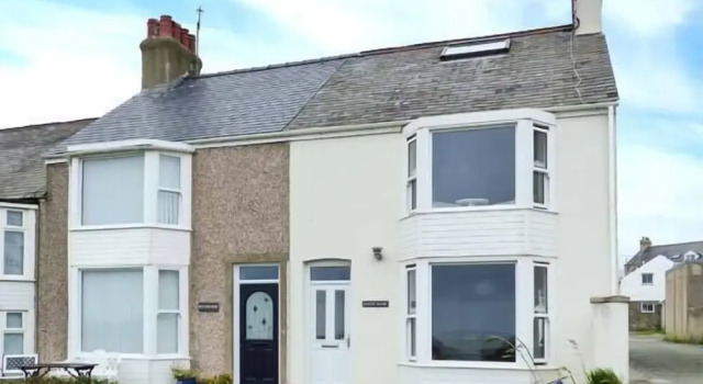 Sandy Bank, Buchen Sie Ferienhaus Llanfaelog Anglesey
