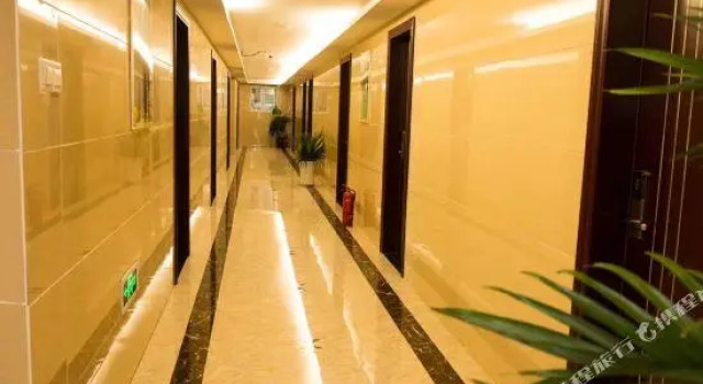 Meilun Business Hotel