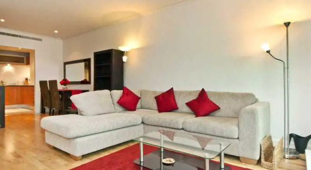 Discovery Dock Apartments East by Primestay London