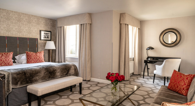 Grand Palace Hotel - The Leading Hotels of the World, Buchen Sie Hotel SPA-Hotels in Riga, SPA