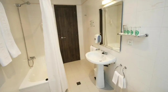 Трёхместный номер Standard Hotel Pyrénées