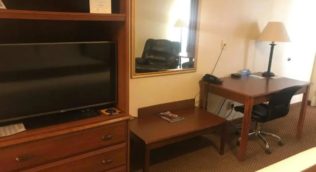 Номер Standard Days Inn by Wyndham Abilene