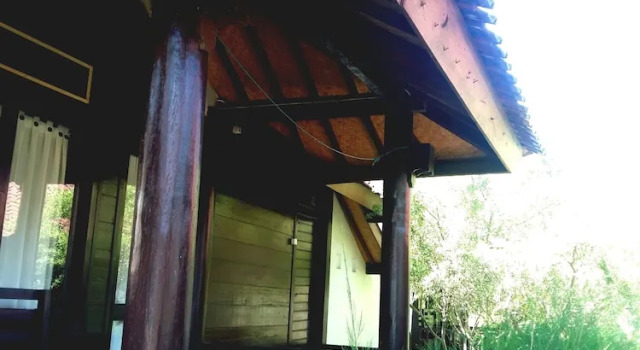 Двухместное бунгало с балконом и с видом на сад Yaya Bungalows Blue Coral