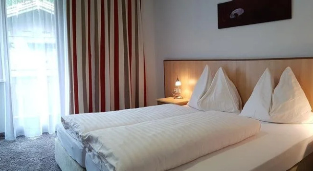 Hotel Sommerer - Hike & Bike in Saalbach, Joker Card inkl, Забронировать Отель СПА-отели Хинтерглемм, рядом с Горнолыжный подъемник Бергфридлифт, SPA-услуги