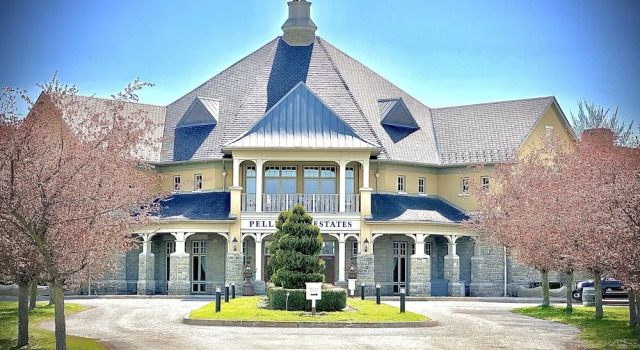 Settlers Suites, Rezervasyon Otel Niagara Wine Region Ontario